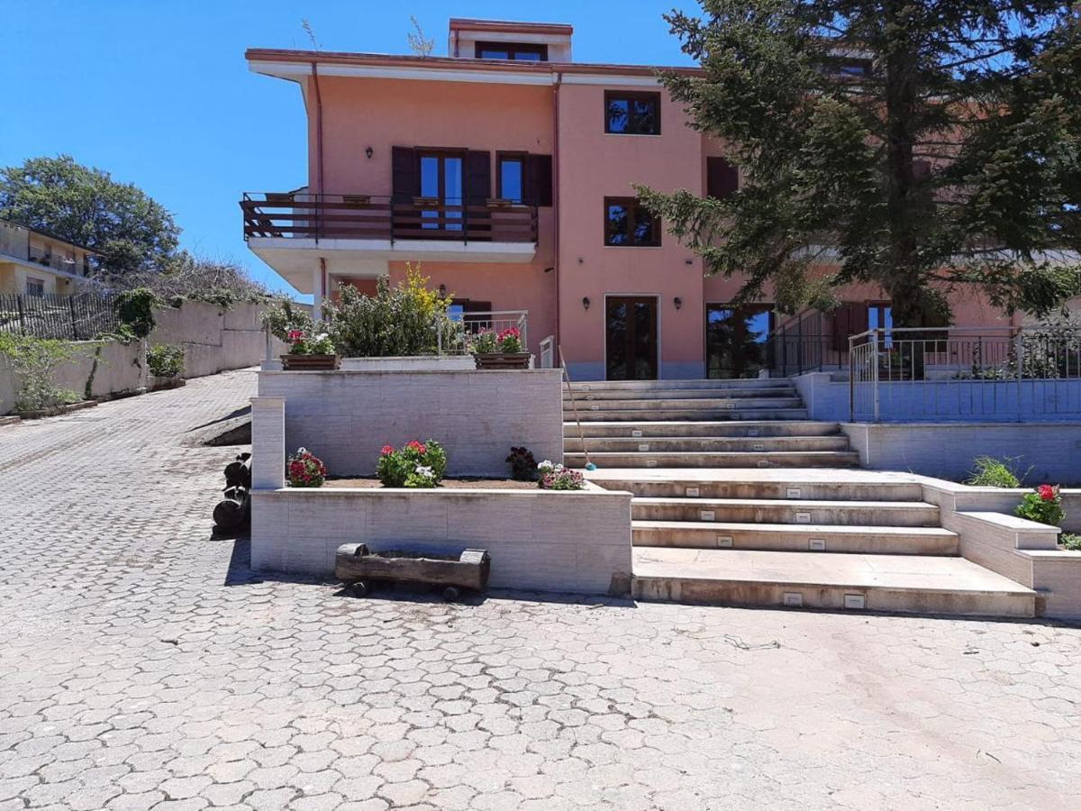 Il Moscardino Country Resort Serra San Bruno Exterior photo